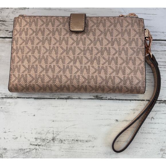 Michael Kors Signature Large Double Zip Phone Wallet, Jet  Michael Kors Women’s Jet Set Travel Large Double Zip Wristlet